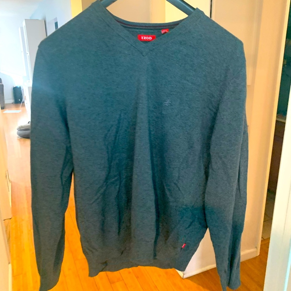 IZOD grey V-Neck sweater